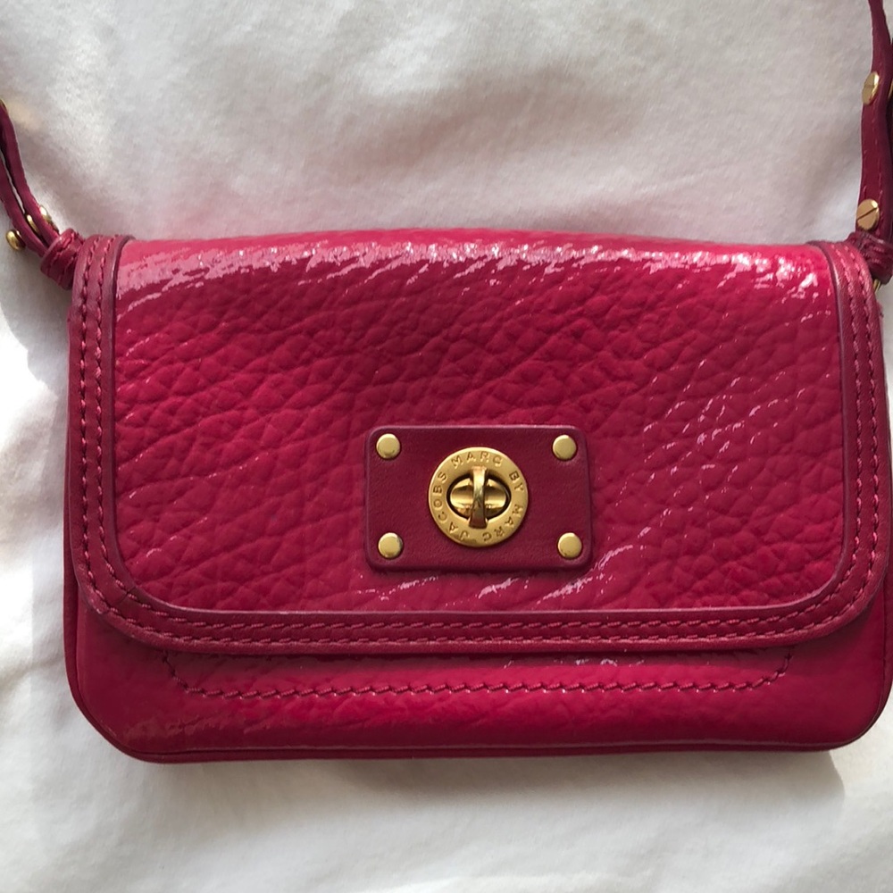 Marc by Marc Jacobs pink crossbody wallet